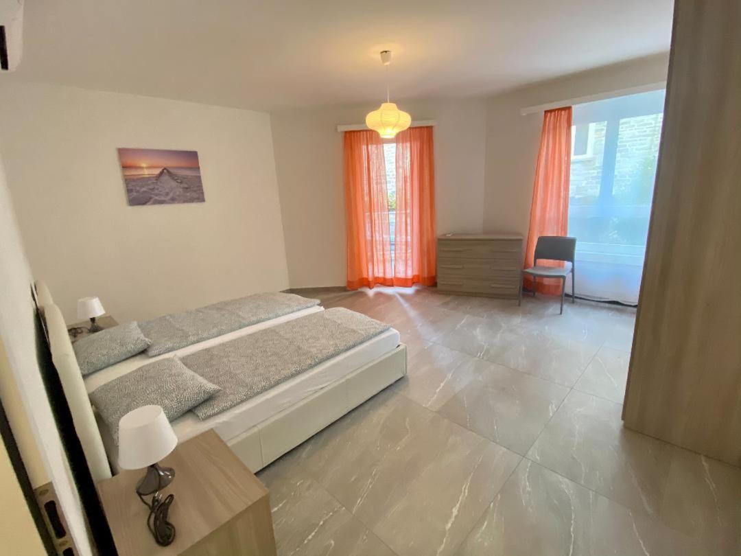 Appartamento Lungolago Locarno Exteriör bild